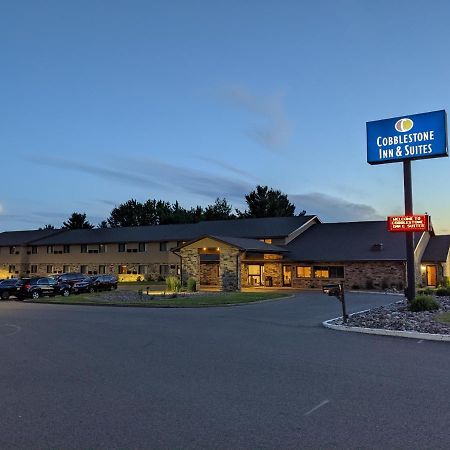 Cobblestone Inn&Suites - Merrill Esterno foto