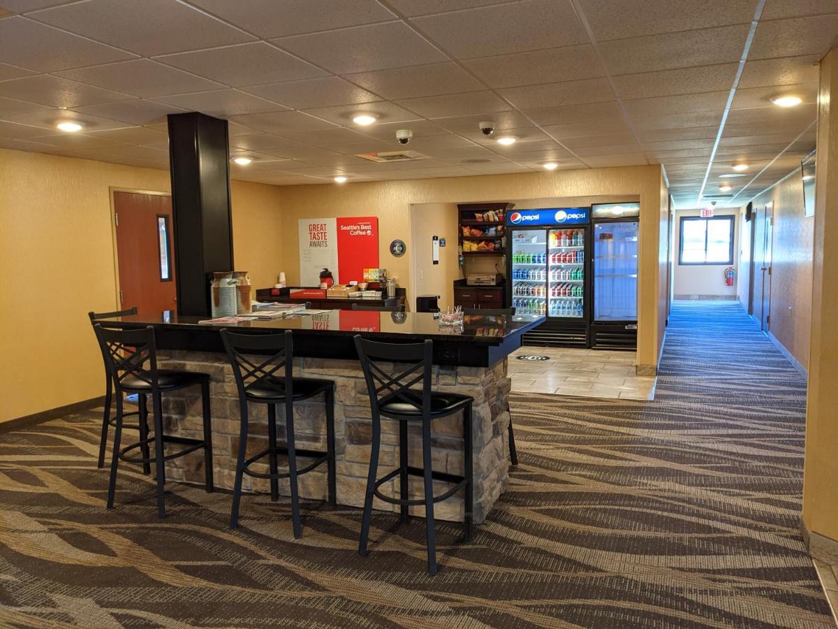 Cobblestone Inn&Suites - Merrill Esterno foto