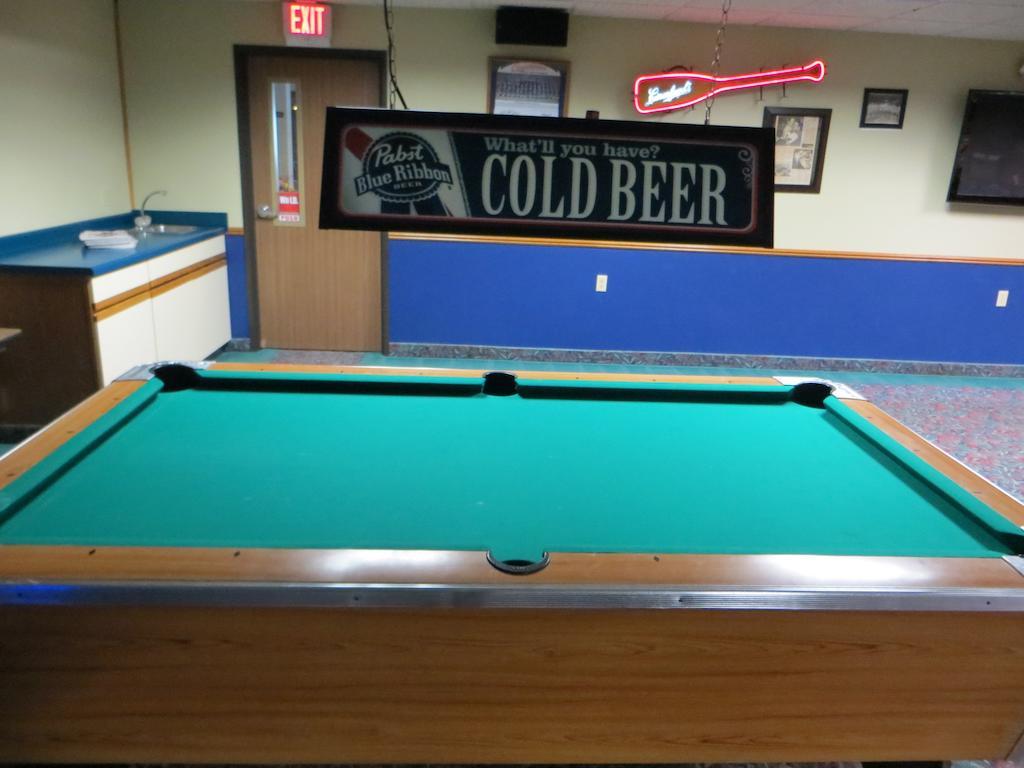 Cobblestone Inn&Suites - Merrill Esterno foto
