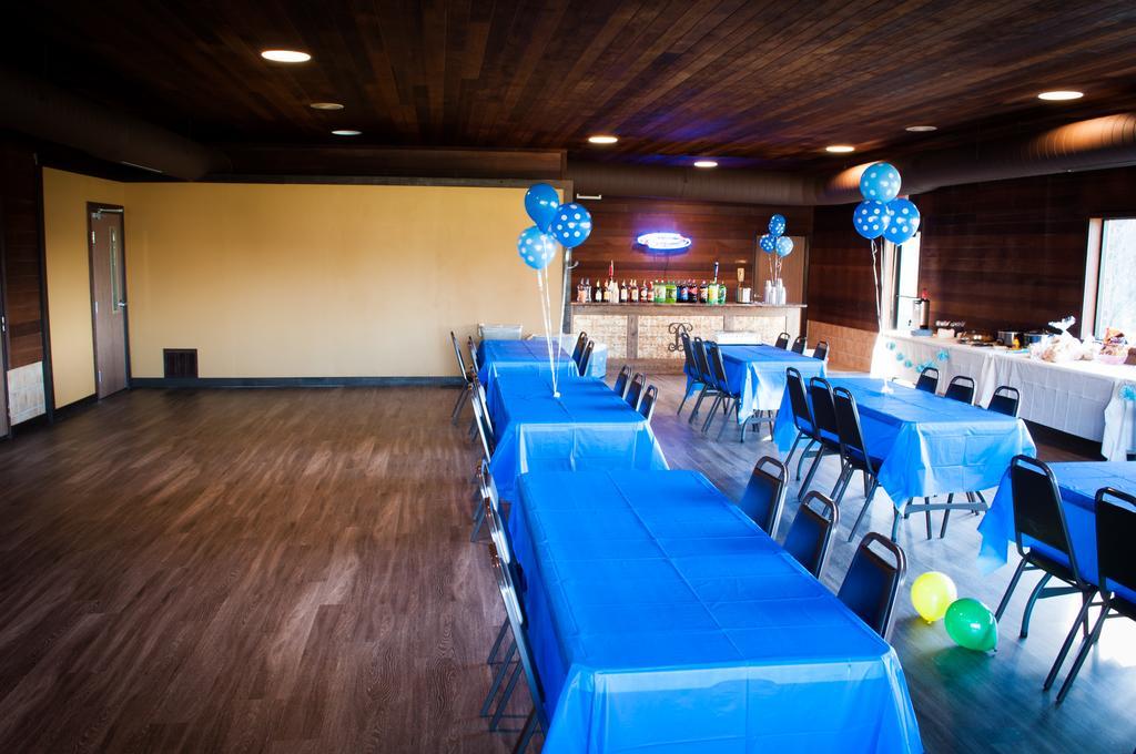 Cobblestone Inn&Suites - Merrill Esterno foto