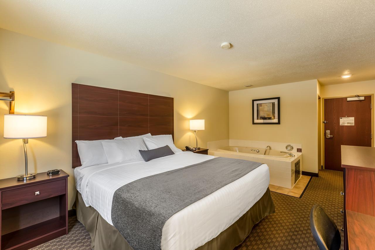 Cobblestone Inn&Suites - Merrill Esterno foto