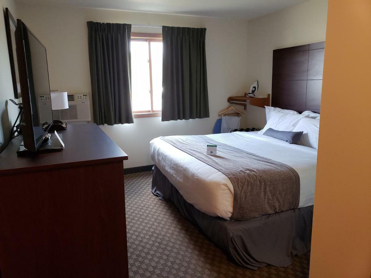 Cobblestone Inn&Suites - Merrill Esterno foto